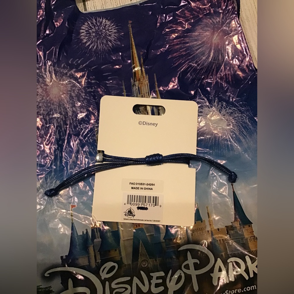 Disney parks bracelet Run Disney Mickey Mouse -NEW - Picture 2 of 2